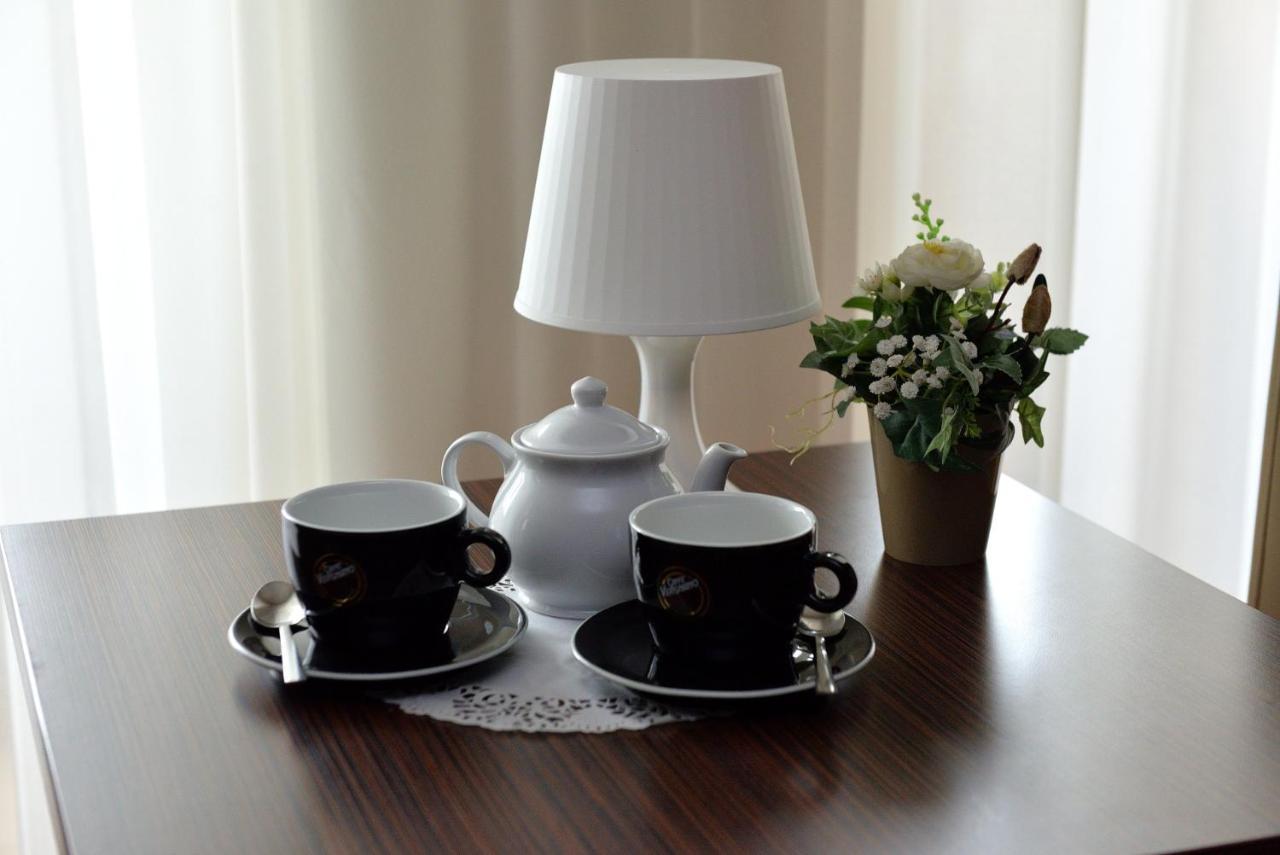 Quest Hotel - Dawniej Hotel Planeta Бжеско Экстерьер фото