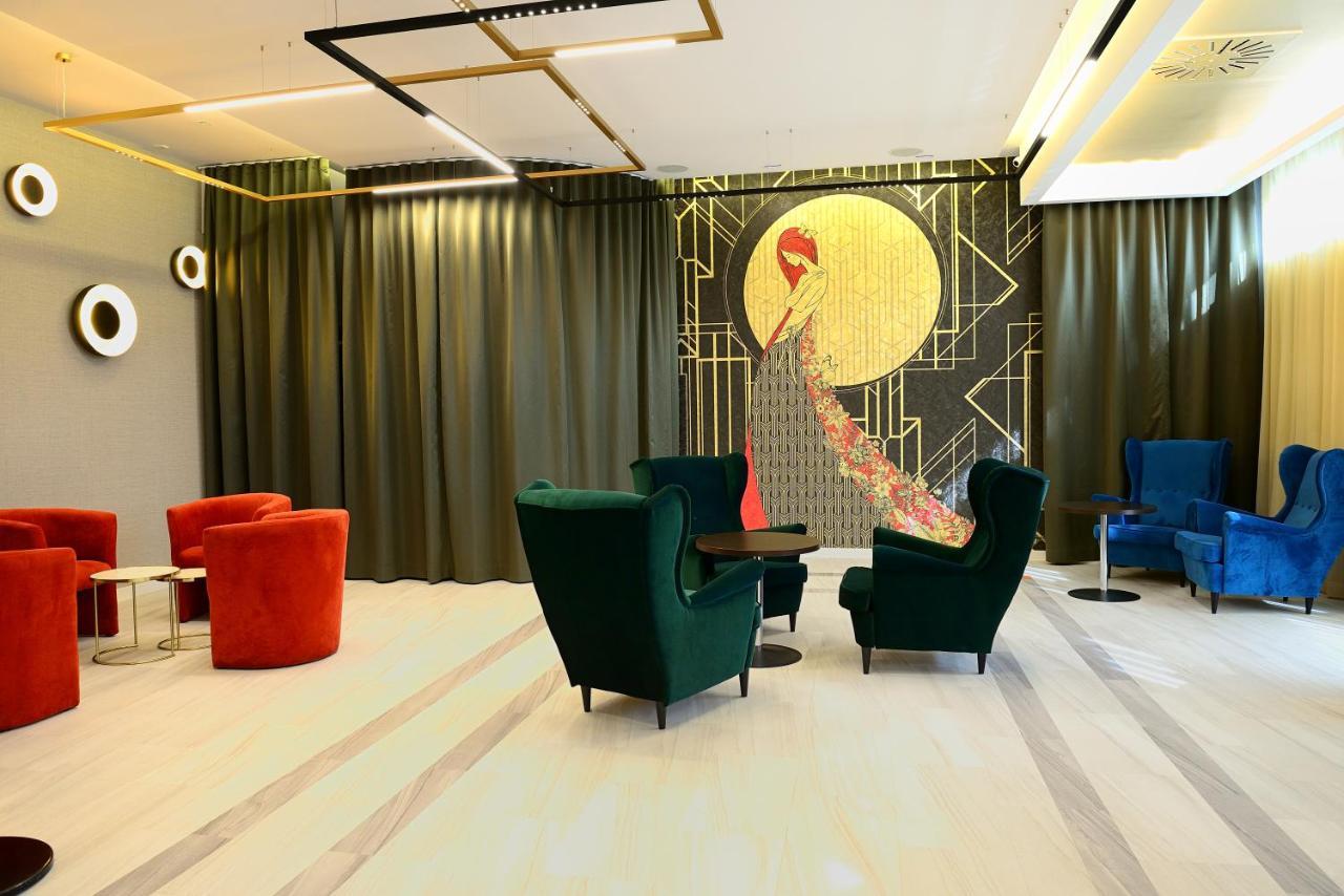 Quest Hotel - Dawniej Hotel Planeta Бжеско Экстерьер фото